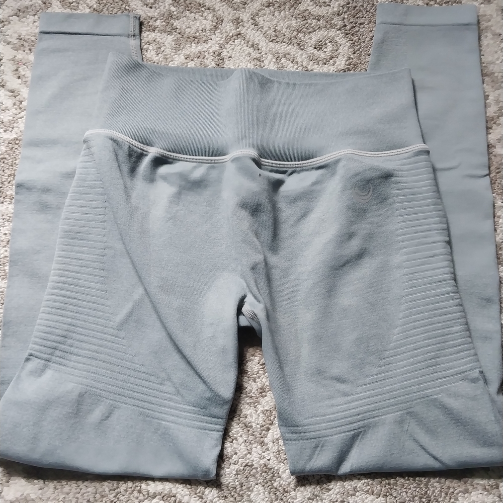 Lazuli Label Leggings Size Small